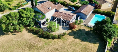 Image d'un maison 6 pièces 256 m² à 579000€ à lanas (07200)