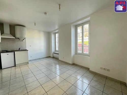 Image d'un appartement 1 pièce 17 m² à 330€ à foix (09000)