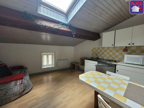 Image d'un appartement meublé 1 pièce 13 m² à 390€ à foix (09000)