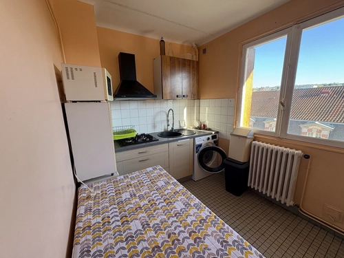 Image d'un appartement 3 pièces 46 m² à 46000€ à aurillac (15000)