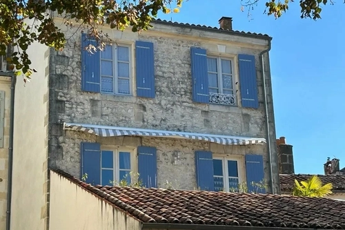 Image d'un maison 4 pièces 135 m² à 265500€ à saint-jean-d'angély (17400)