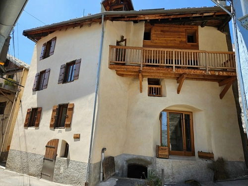 Image d'un maison 8 pièces 210 m² à 495000€ à briançon (05100)