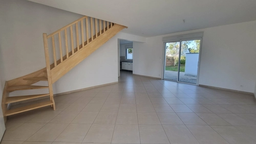 Image d'un maison 5 pièces 93 m² à 1330€ à guérande (44350)