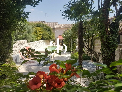 Image d'un maison 9 pièces 242 m² à 1590000€ à uzès (30700)