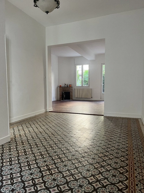 Image d'un maison 5 pièces 166 m² à 2285€ à bordeaux (33200)