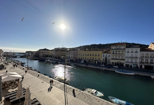 Image d'un appartement 6 pièces 140 m² à 525000€ à sète (34200)