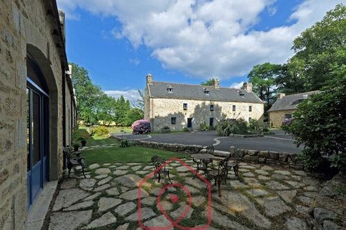 Image d'un maison 15 pièces 600 m² à 1480000€ à ergué-gabéric (29500)
