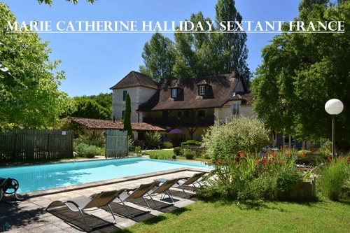 Image d'un maison 11 pièces 800 m² à 1200000€ à antonne-et-trigonant (24420)
