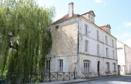 Image d'un maison 17 pièces 330 m² à 115350€ à barbezieux-saint-hilaire (16300)