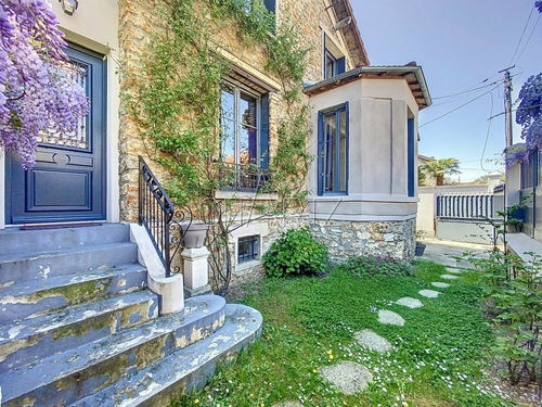 Image d'un maison 7 pièces 140 m² à 1092000€ à versailles (78000)