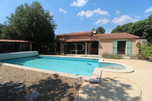 Image d'un maison 5 pièces 174 m² à 499000€ à saint-saturnin-lès-apt (84490)