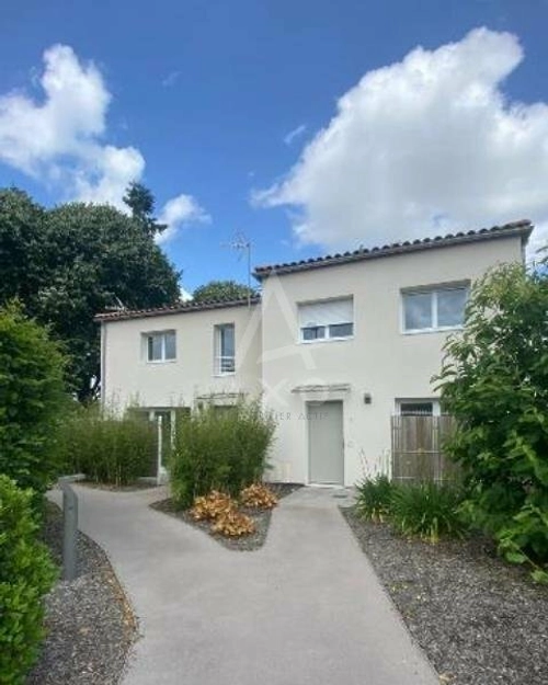 Image d'un maison 3 pièces 61 m² à 970€ à clisson (44190)