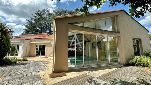 Image d'un maison 7 pièces 232 m² à 576000€ à clisson (44190)