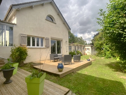 Image d'un maison 8 pièces 267 m² à 575000€ à magny-en-vexin (95420)