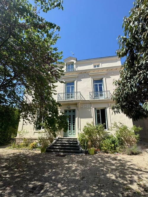 Image d'un maison 14 pièces 370 m² à 850000€ à bourg-en-bresse (01000)