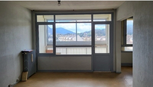 Image d'un appartement 4 pièces 65 m² à 57000€ à lourdes (65100)