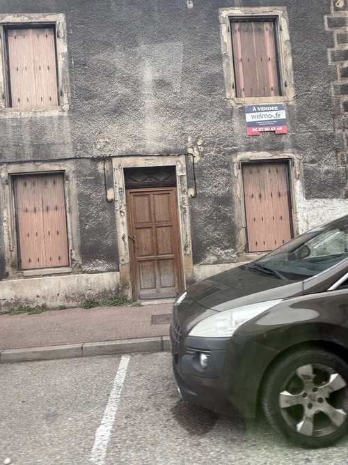 Image d'un maison 12 pièces 340 m² à 103000€ à saint-vallier (71230)