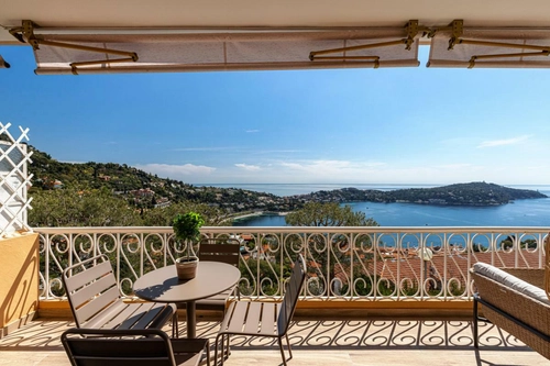 Image d'un appartement 3 pièces 63 m² à 859000€ à villefranche-sur-mer (06230)