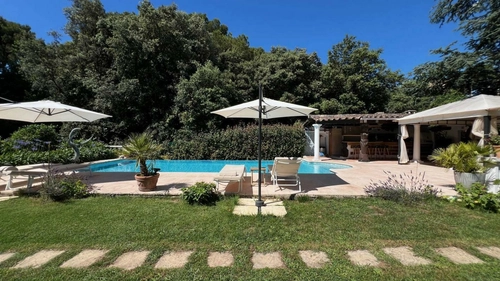 Image d'un maison 10 pièces 266 m² à 1290000€ à antibes (06600)