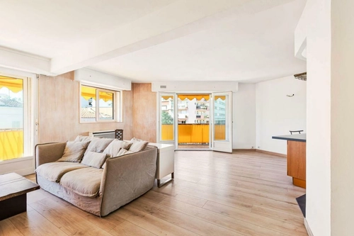 Image d'un appartement 4 pièces 116 m² à 520000€ à cannes (06400)