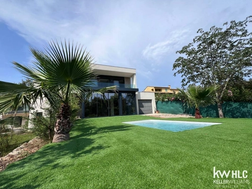 Image d'un maison 6 pièces 207 m² à 1470000€ à biot (06410)