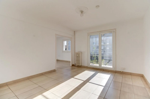 Image d'un appartement 4 pièces 62 m² à 248000€ à saint-laurent-du-var (06700)