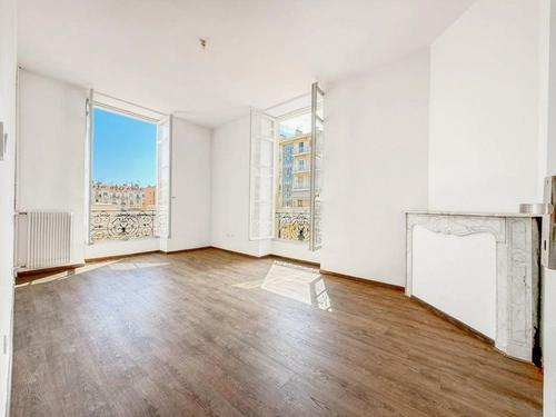 Image d'un appartement 4 pièces 93 m² à 479000€ à nice (06000)