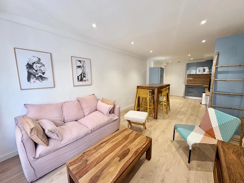 Image d'un appartement meublé 4 pièces 70 m² à 1950€ à nice (06000)