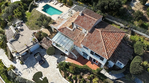 Image d'un maison 10 pièces 235 m² à 1350000€ à fréjus (83600)