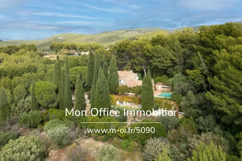 Image d'un maison 12 pièces 400 m² à 1395000€ à sanary-sur-mer (83110)