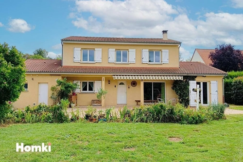 Image d'un maison 7 pièces 145 m² à 335000€ à coudes (63114)