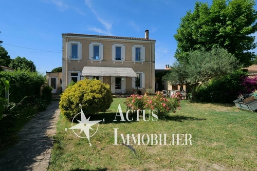 Image d'un maison 6 pièces 145 m² à 575000€ à salon-de-provence (13300)