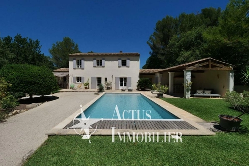 Image d'un maison 9 pièces 195 m² à 1050000€ à salon-de-provence (13300)