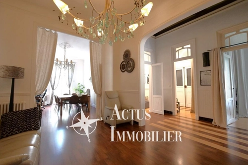 Image d'un appartement 4 pièces 118 m² à 495000€ à salon-de-provence (13300)