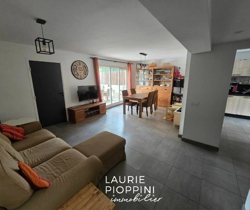 Image d'un maison 4 pièces 95 m² à 399000€ à aubagne (13400)
