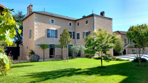 Image d'un maison 8 pièces 287 m² à 820000€ à usson-du-poitou (86350)