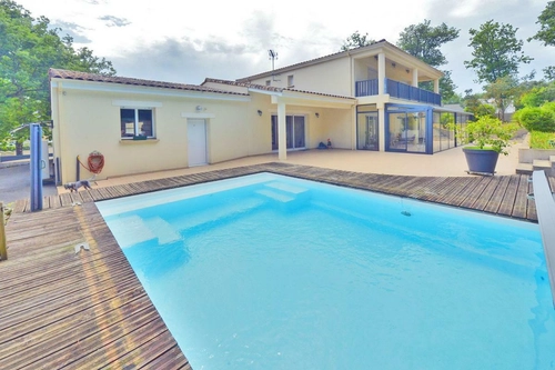 Image d'un maison 8 pièces 234 m² à 789000€ à meschers-sur-gironde (17132)
