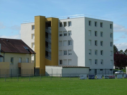 Image d'un appartement 4 pièces 75 m² à 600€ à genlis (21110)