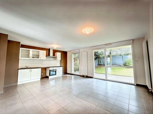 Image d'un appartement 3 pièces 65 m² à 210000€ à saint-apollinaire (21850)