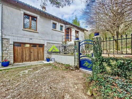 Image d'un maison 4 pièces 70 m² à 82397€ à bourganeuf (23400)