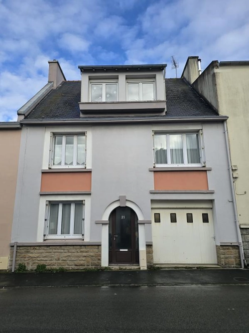 Image d'un maison 8 pièces 153 m² à 335000€ à brest (29200)