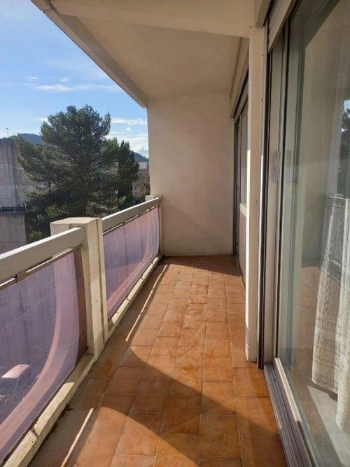 Image d'un appartement 4 pièces 76 m² à 810€ à alès (30100)