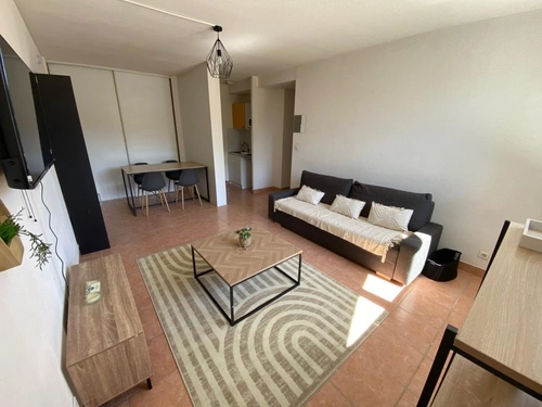 Image d'un studio meublé 32 m² à 450€ à nîmes (30000)