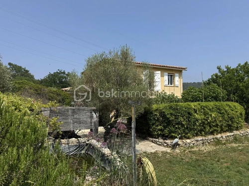 Image d'un maison 6 pièces 150 m² à 498000€ à méounes-lès-montrieux (83136)