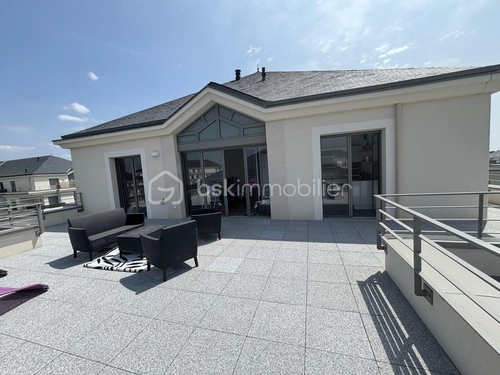 Image d'un appartement 4 pièces 101 m² à 478000€ à saint-cyr-sur-loire (37540)