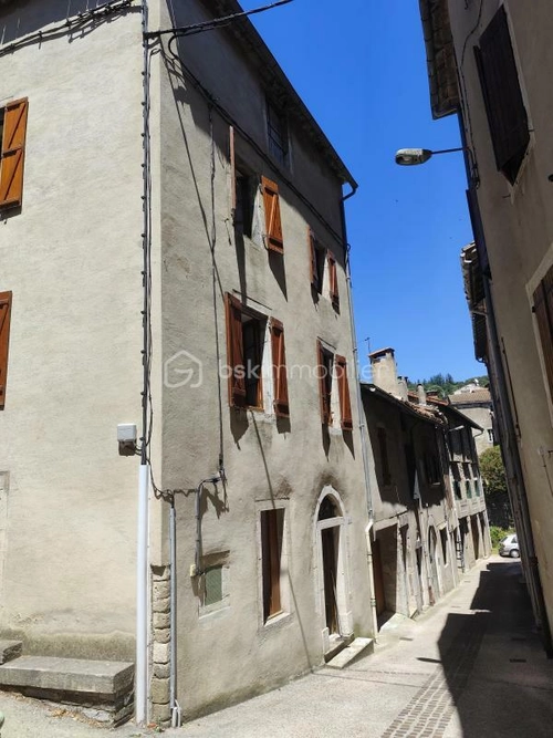 Image d'un maison 6 pièces 130 m² à 65000€ à saint-pons-de-thomières (34220)