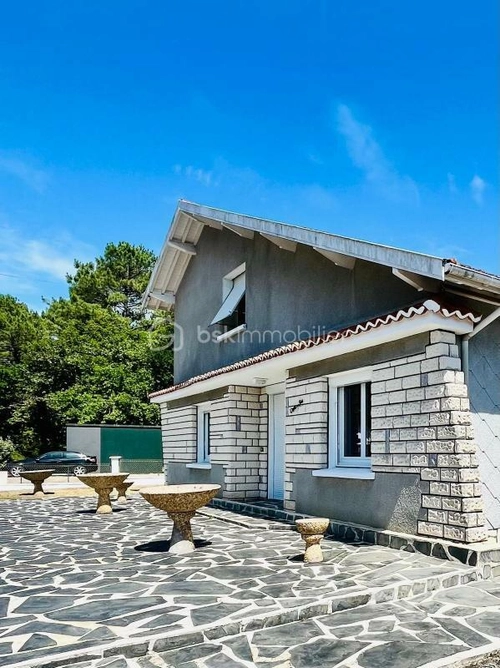 Image d'un maison 8 pièces 178 m² à 349000€ à mimizan (40200)