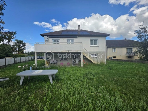 Image d'un maison 5 pièces 143 m² à 250000€ à sens (89100)