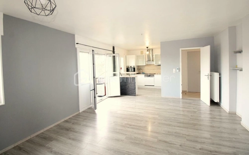 Image d'un appartement 3 pièces 72 m² à 70000€ à belfort (90000)