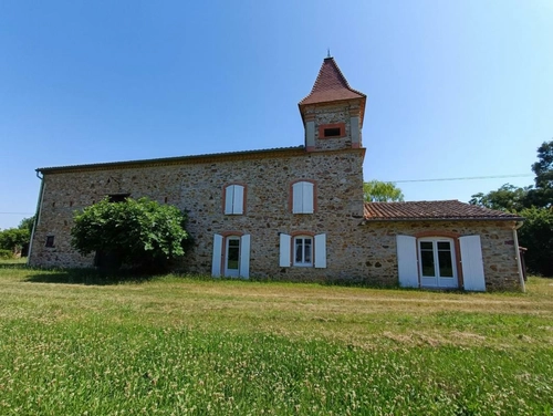 Image d'un maison 4 pièces 148 m² à 877€ à revel (38420)